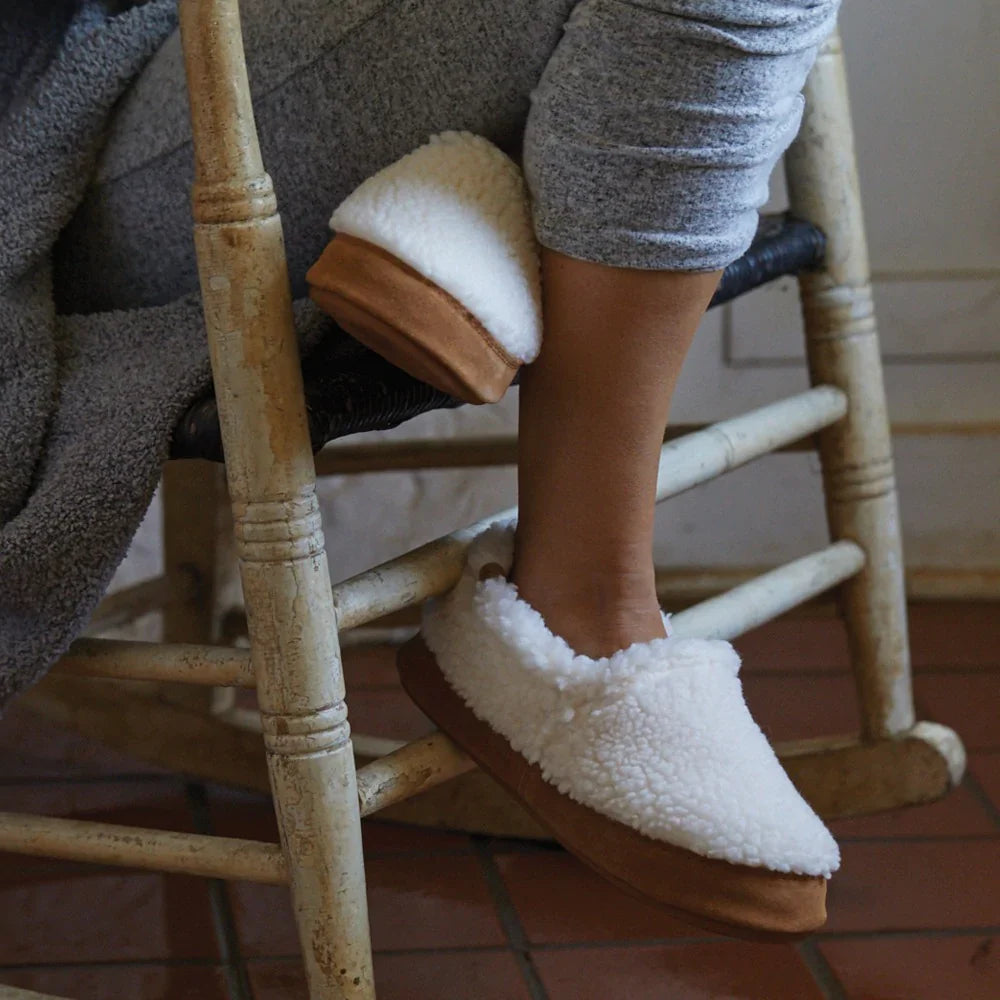 Acorn Women Original Moccasins Size US 6.5-7.5