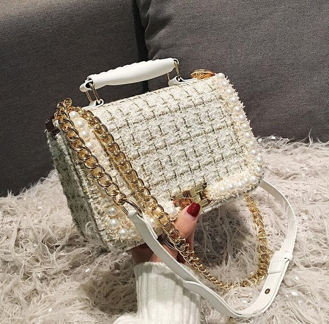 Pearl Frame Chain Bag