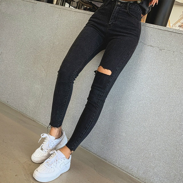 One Rip High Waist Jeans