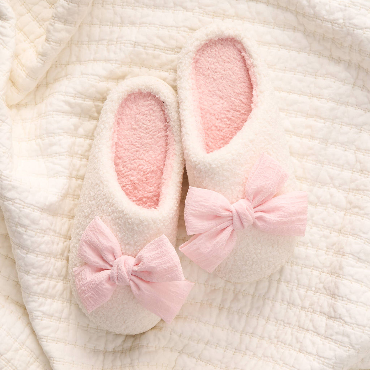 Fuzzy Slippers Pink Bow