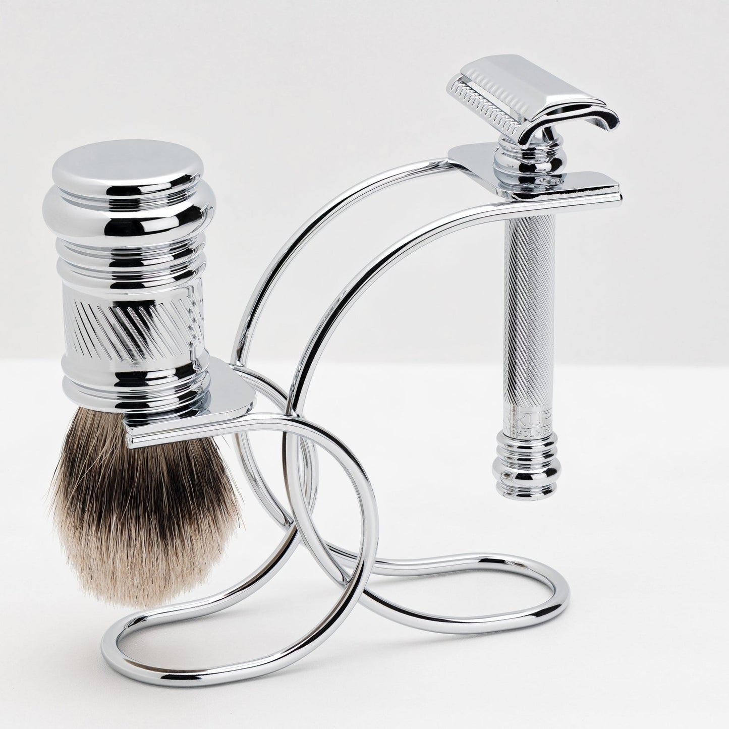 Merkur Shaving Set with MK-39001 Razor, Silver Tip Badger Brush and Curved 3-piece Stand, Chrome