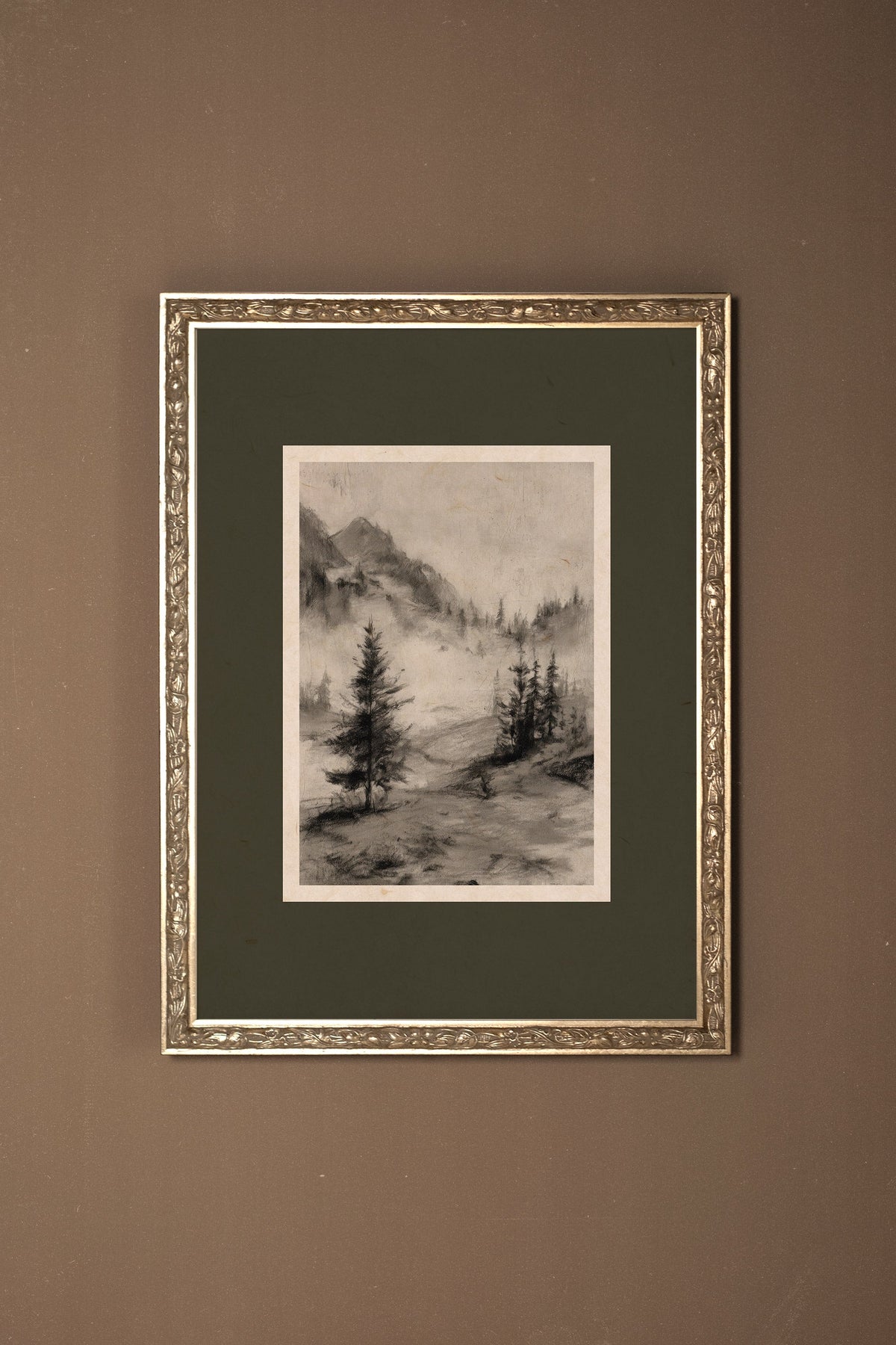 MISTY HEIGHTS, CADRE VINTAGE ARGENT
