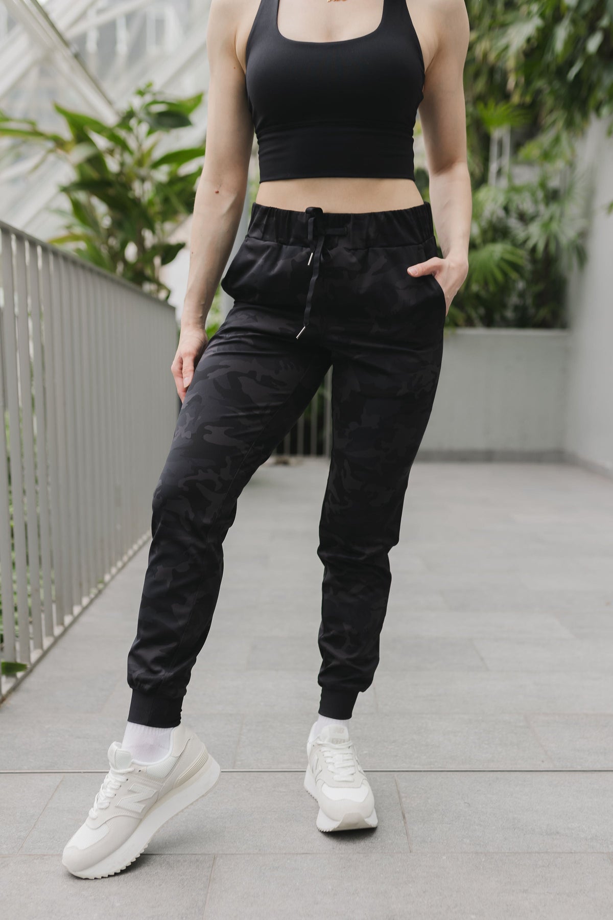 Downtown Jogger *Cuffed Ankle