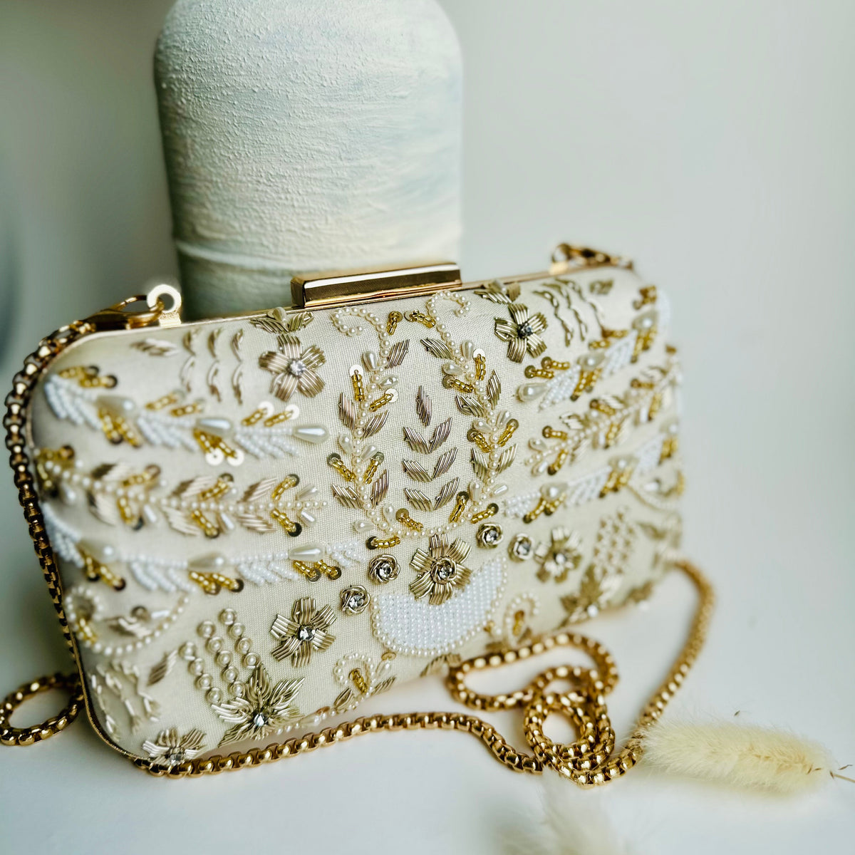 SAIRA BANOO Clutch