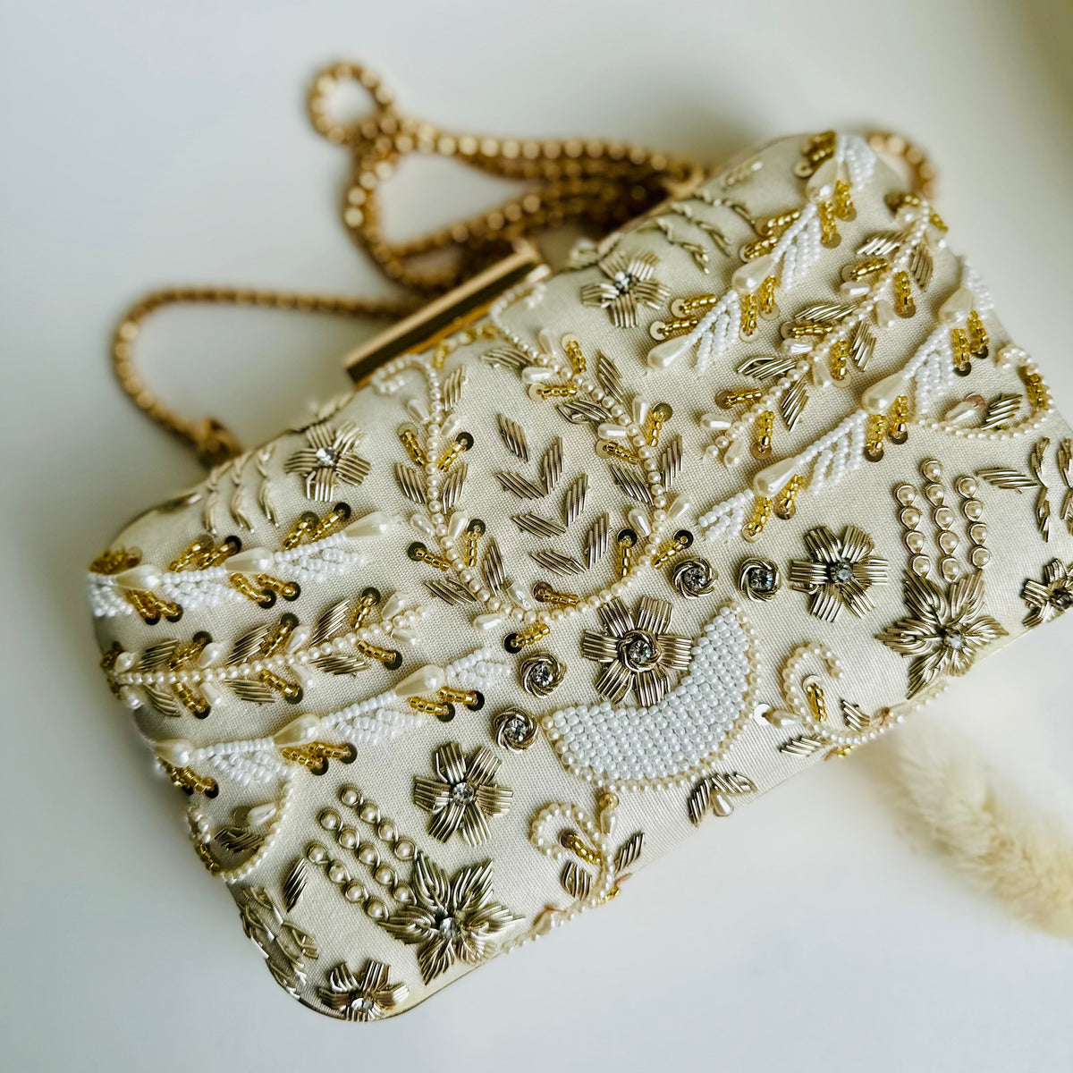 SAIRA BANOO Clutch