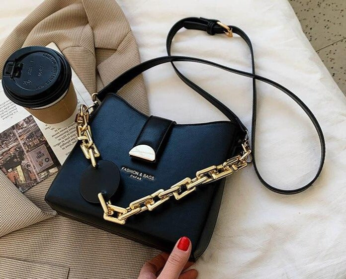 Chained Fashion & Bags