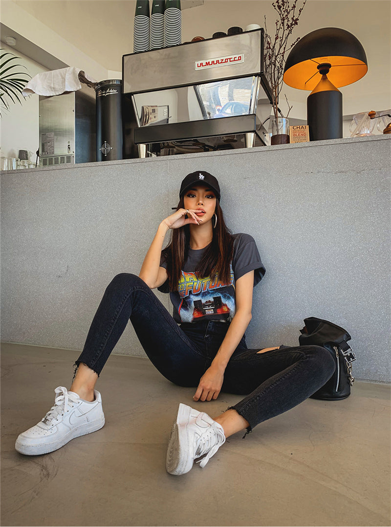 One Rip High Waist Jeans