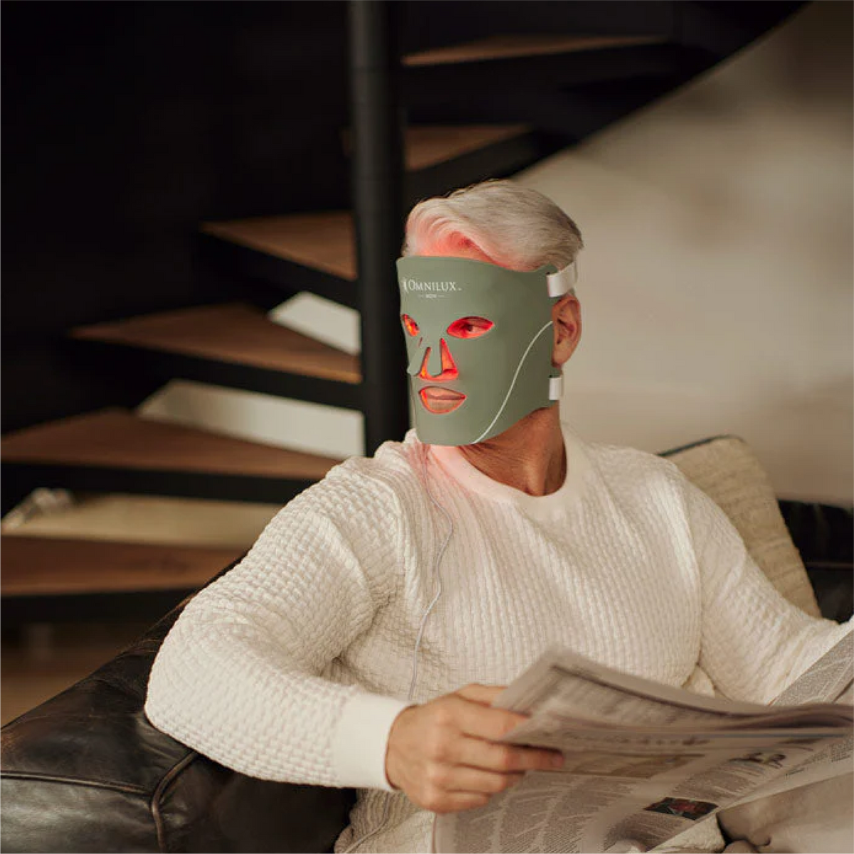 Omnilux Face Contour + Men + Neck & Décolleté