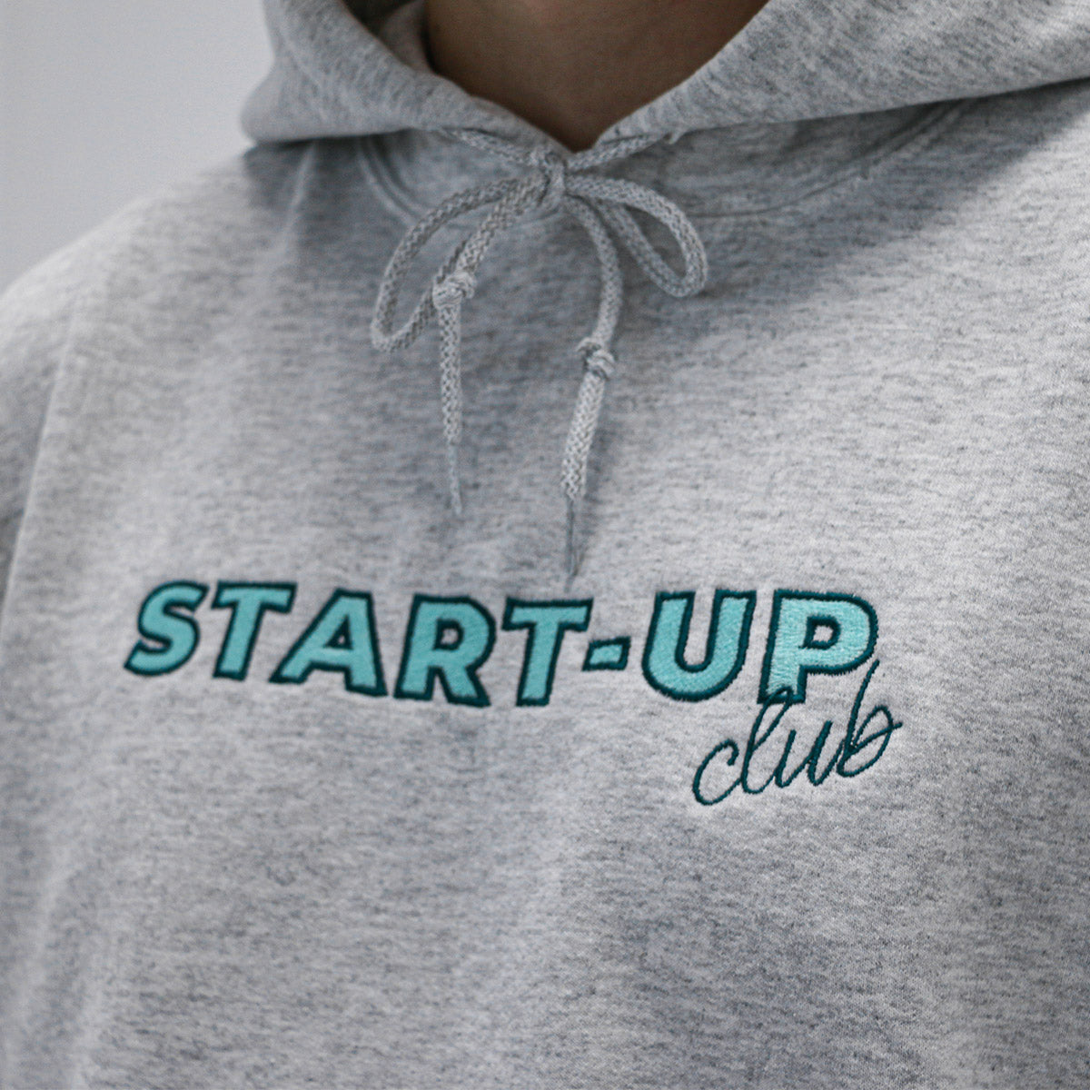 Hoodie "Start-Up Club" brodé