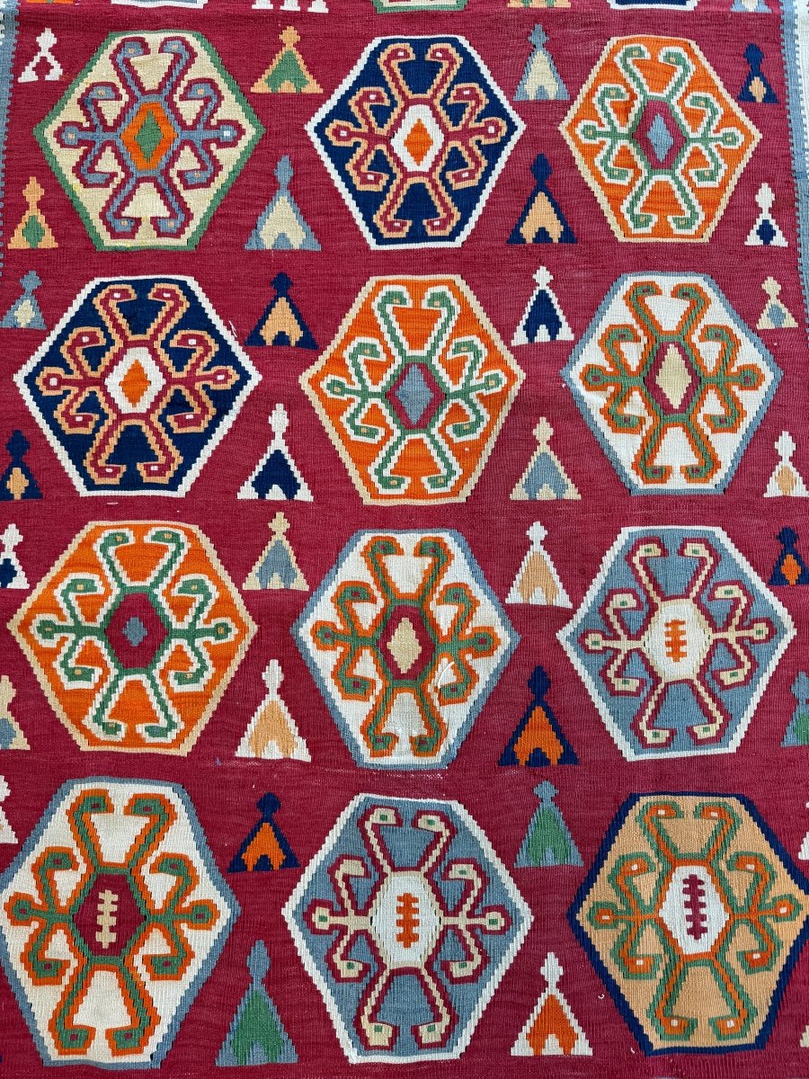 Persian Qashqai Kilim Rug | 5' 4" x 9' 2"