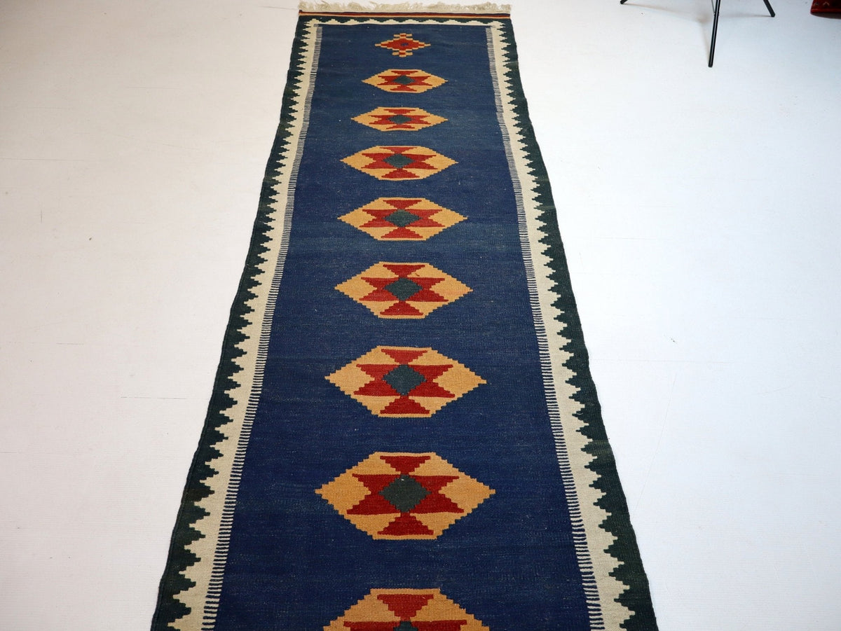 Persian Shiraz kilim Runner | 2' 8" x 9' 7"