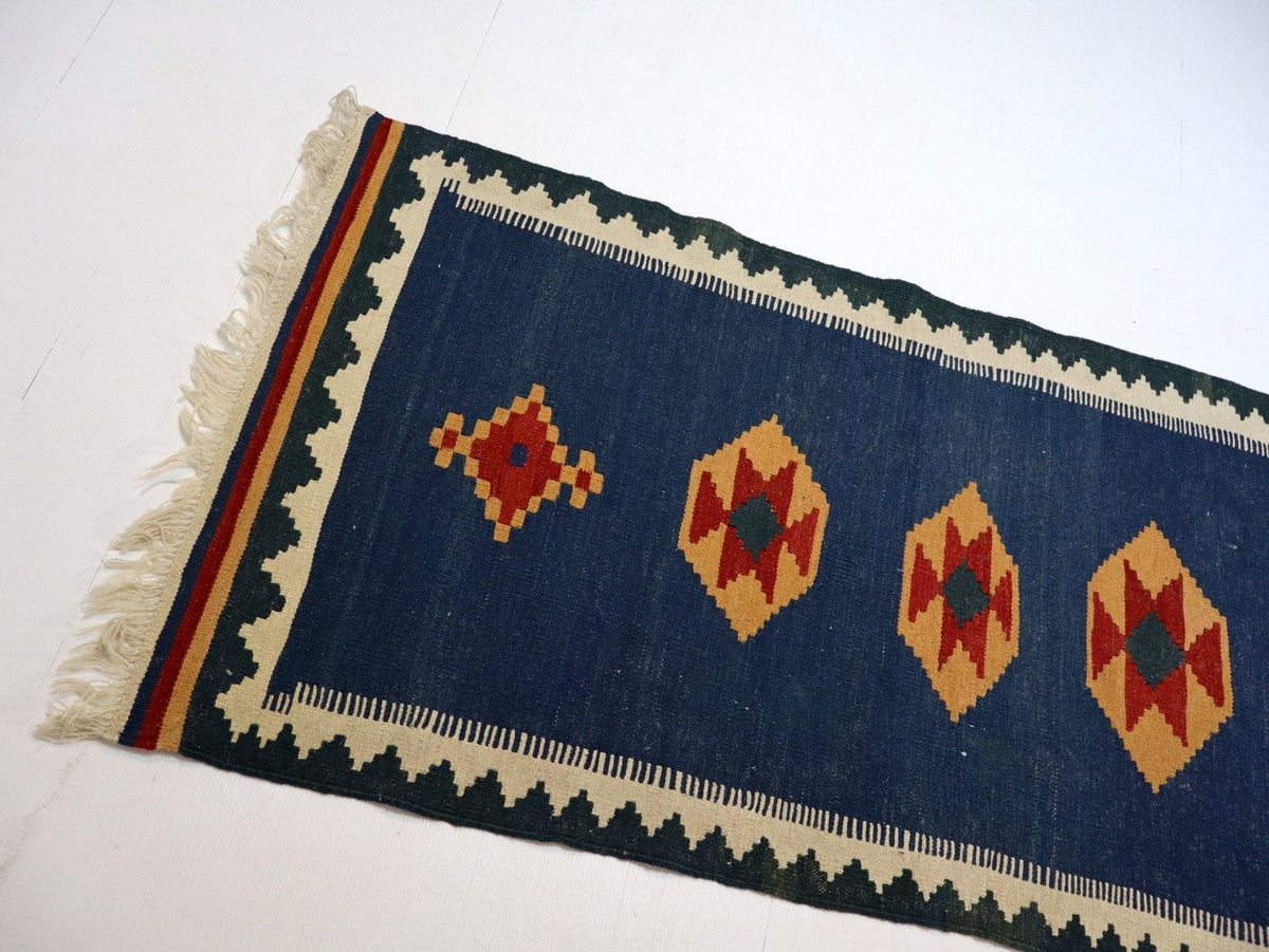 Persian Shiraz kilim Runner | 2' 8" x 9' 7"