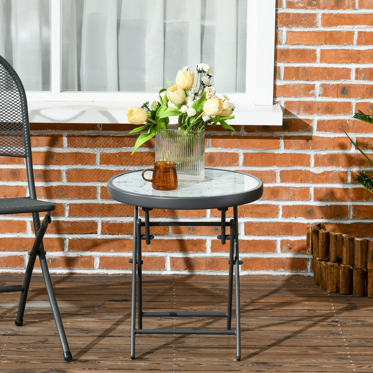 18" Outdoor Round Folding Table, Garden Side Table with Tempered Glass Top for Camping, Party, Weddings, Black