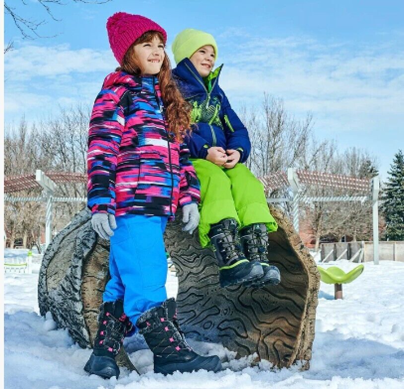 Kamik Boys The LUKE 4 Winter Boots for Kids & Youth -40C/F Rated - Made in Canada! SIZE 3 US