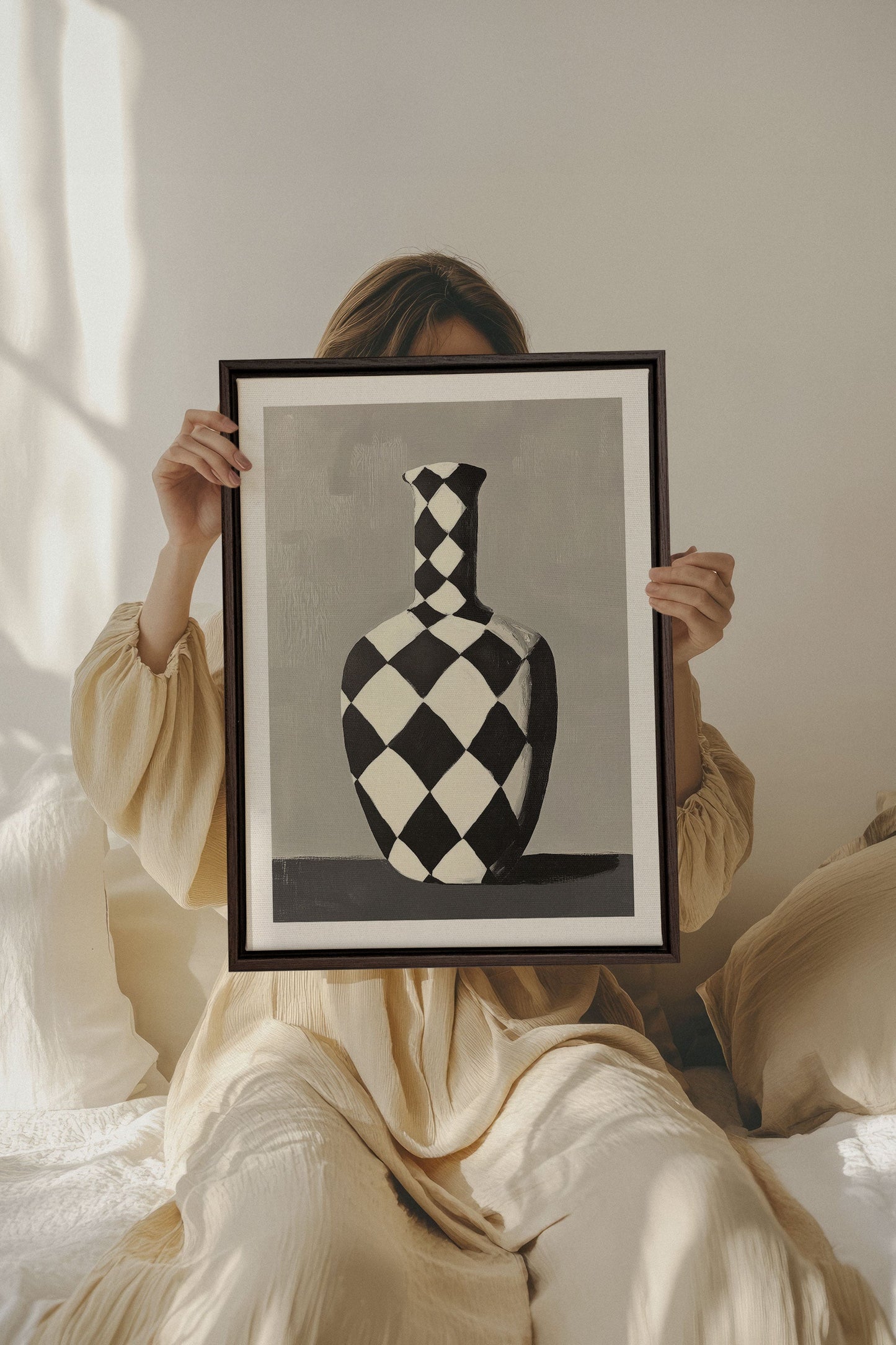 VASE EN DAMIER, Oeuvre sur toile étirée