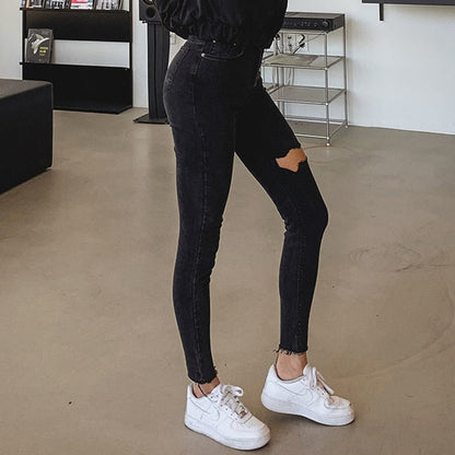 One Rip High Waist Jeans