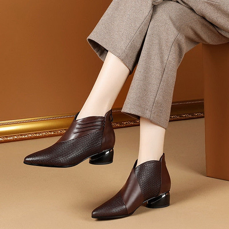 Pointed Toe Low Cut Boot
