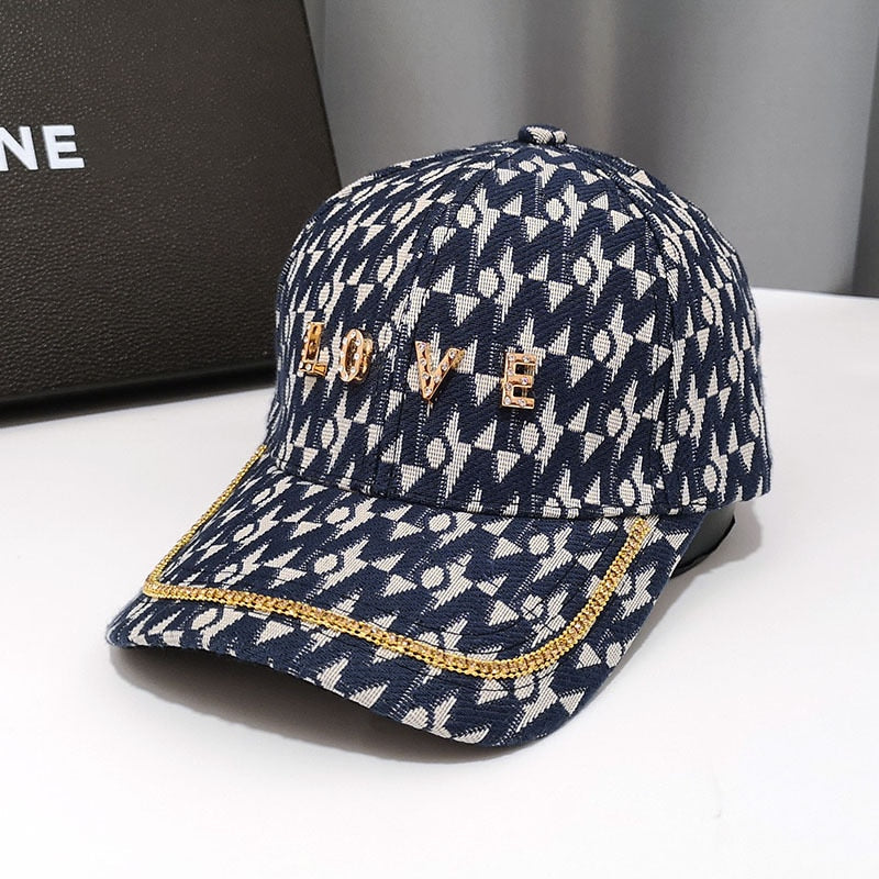 Adjustable Love Hat
