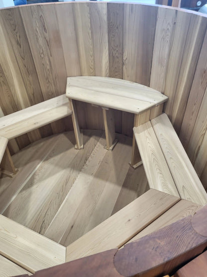 Fluid Float Colonial Cedar Hot Tub