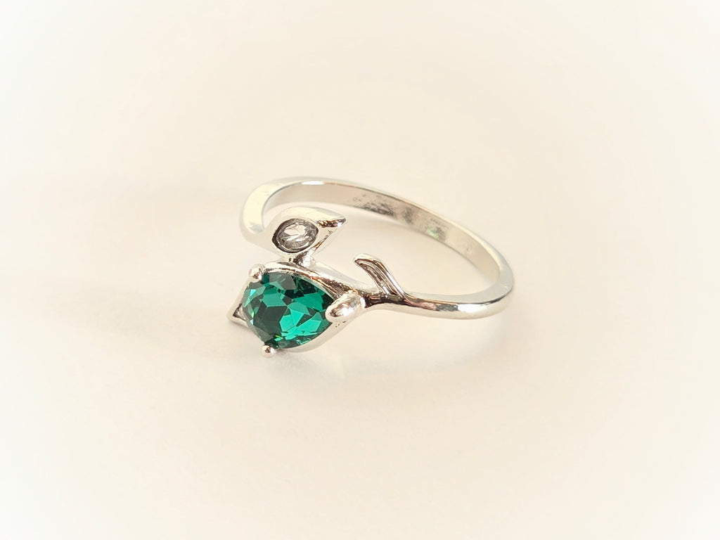 Emerald & Silver Leaf Ring | Size 9