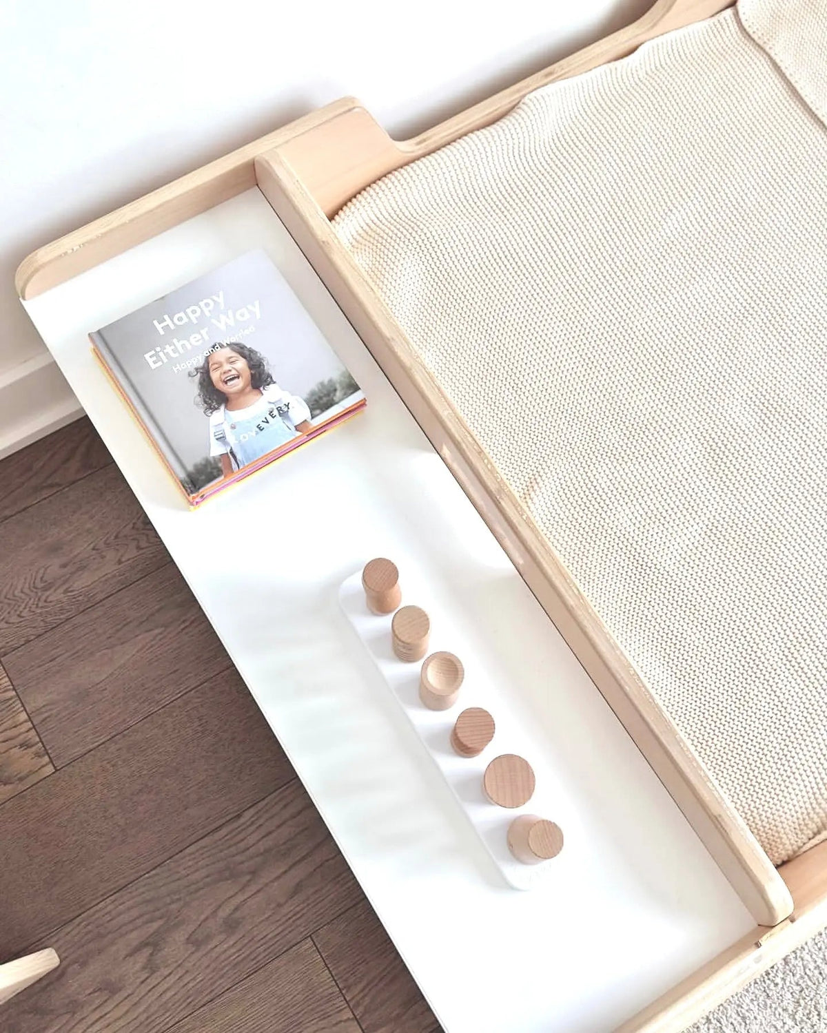 APPLE CRIB - Montessori Floor Bed with Rails & Shelves