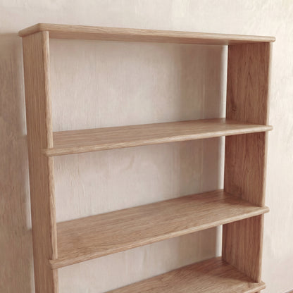 4 shelf bookcase in white oak