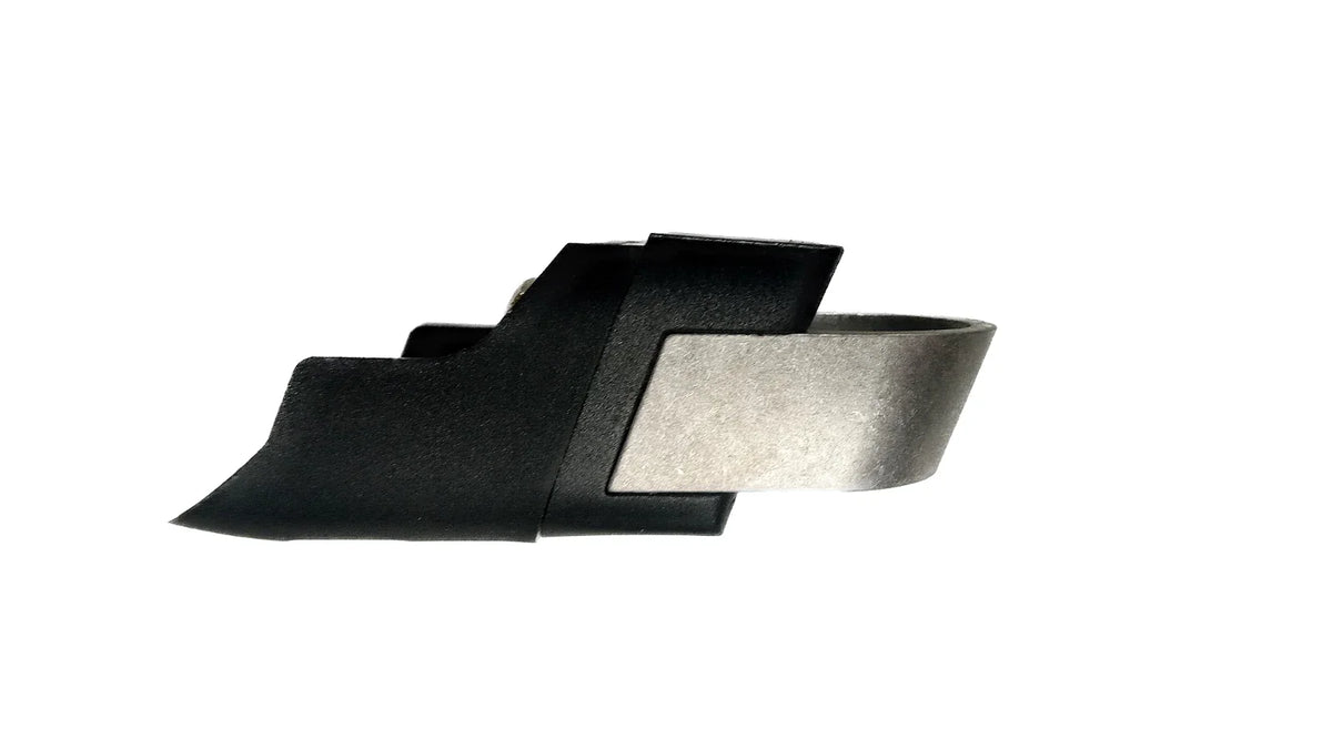 Yakima Railrider 2 Towers(MISSING PARTS, READ DESCRIPTION)
