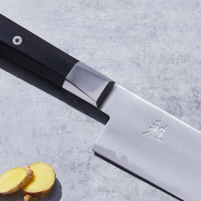 MIYABI 4000 FC 7-Inch Santoku Knife – Black Handle