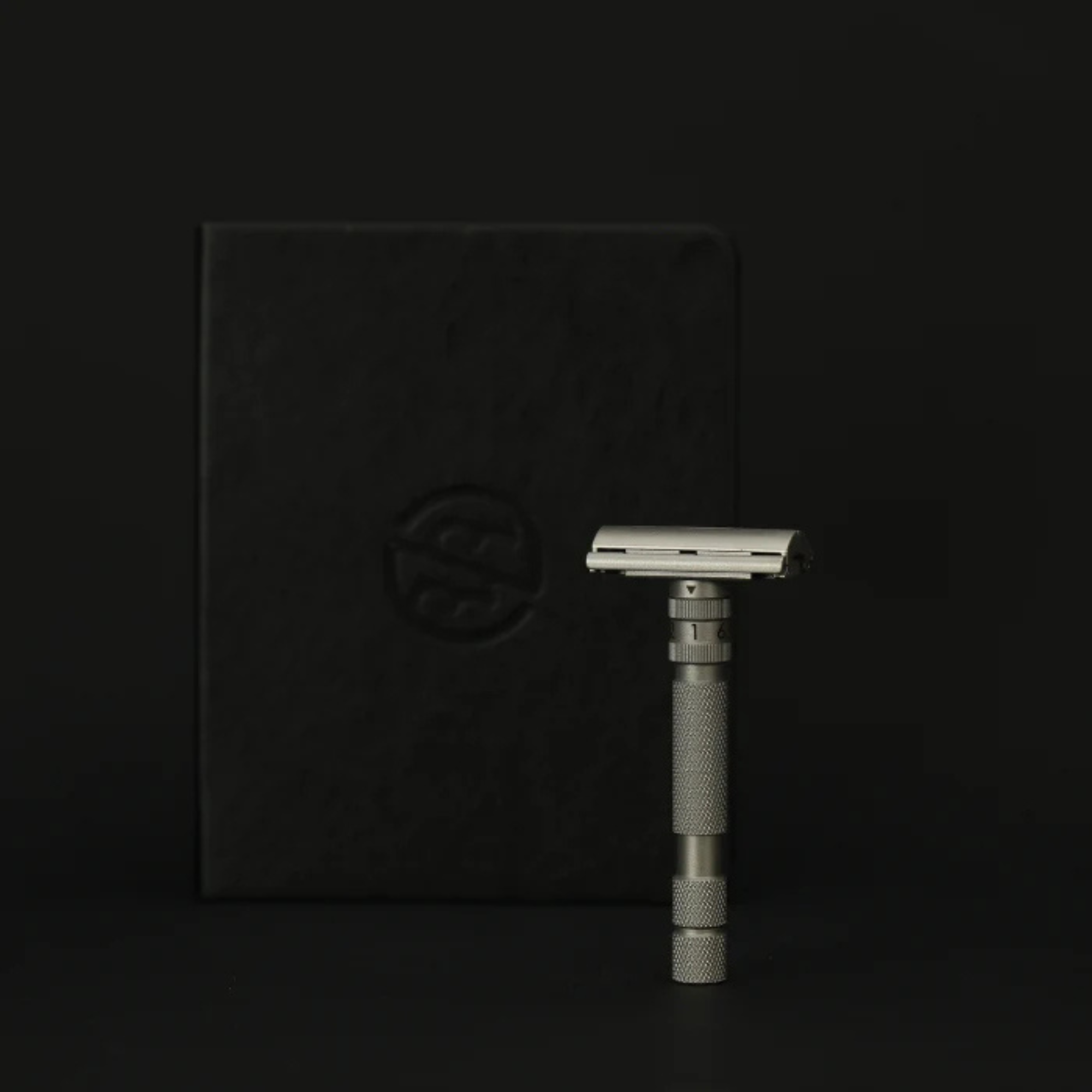 Rockwell T2 Adjustable Twist-To-Open Stainless Steel DE Safety Razor - Matte Silver