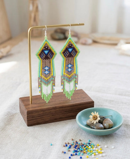 Beaded thunder eagle earrings ( Green )
