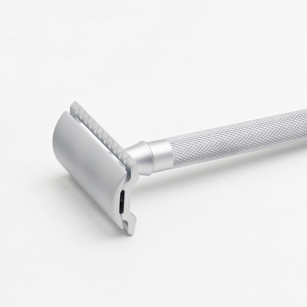 Merkur 3-Piece DE Safety Razor, Closed Comb, Knurled Extra Long Handle, Matte Chrome