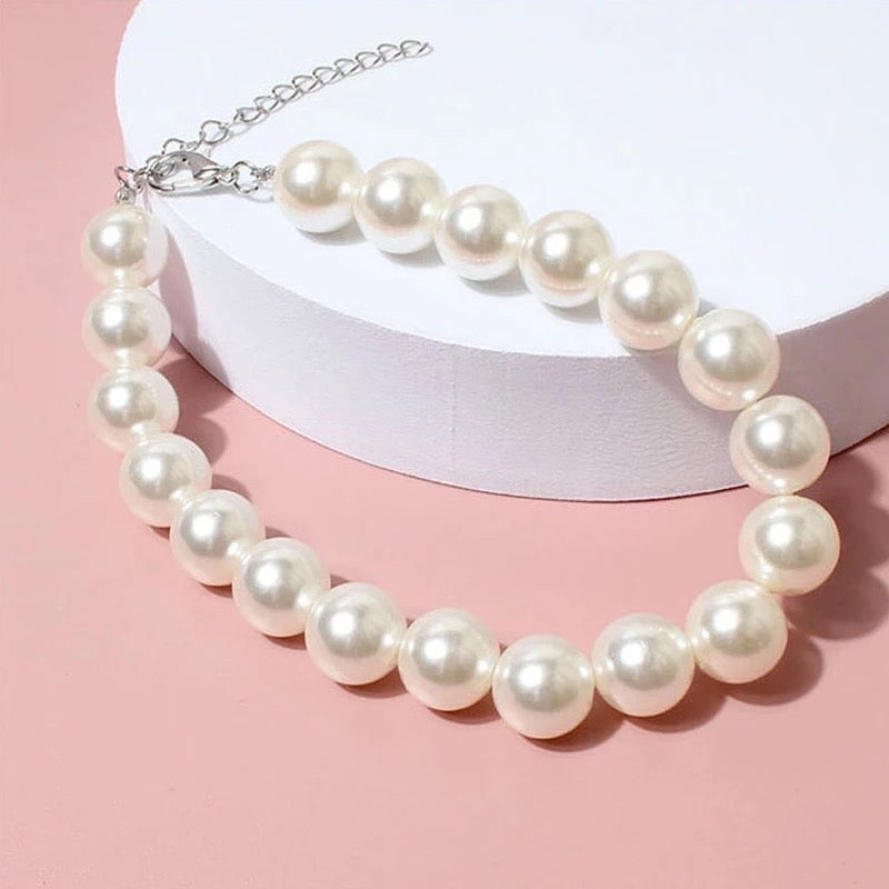 Annabelle Pearl Dog Necklace