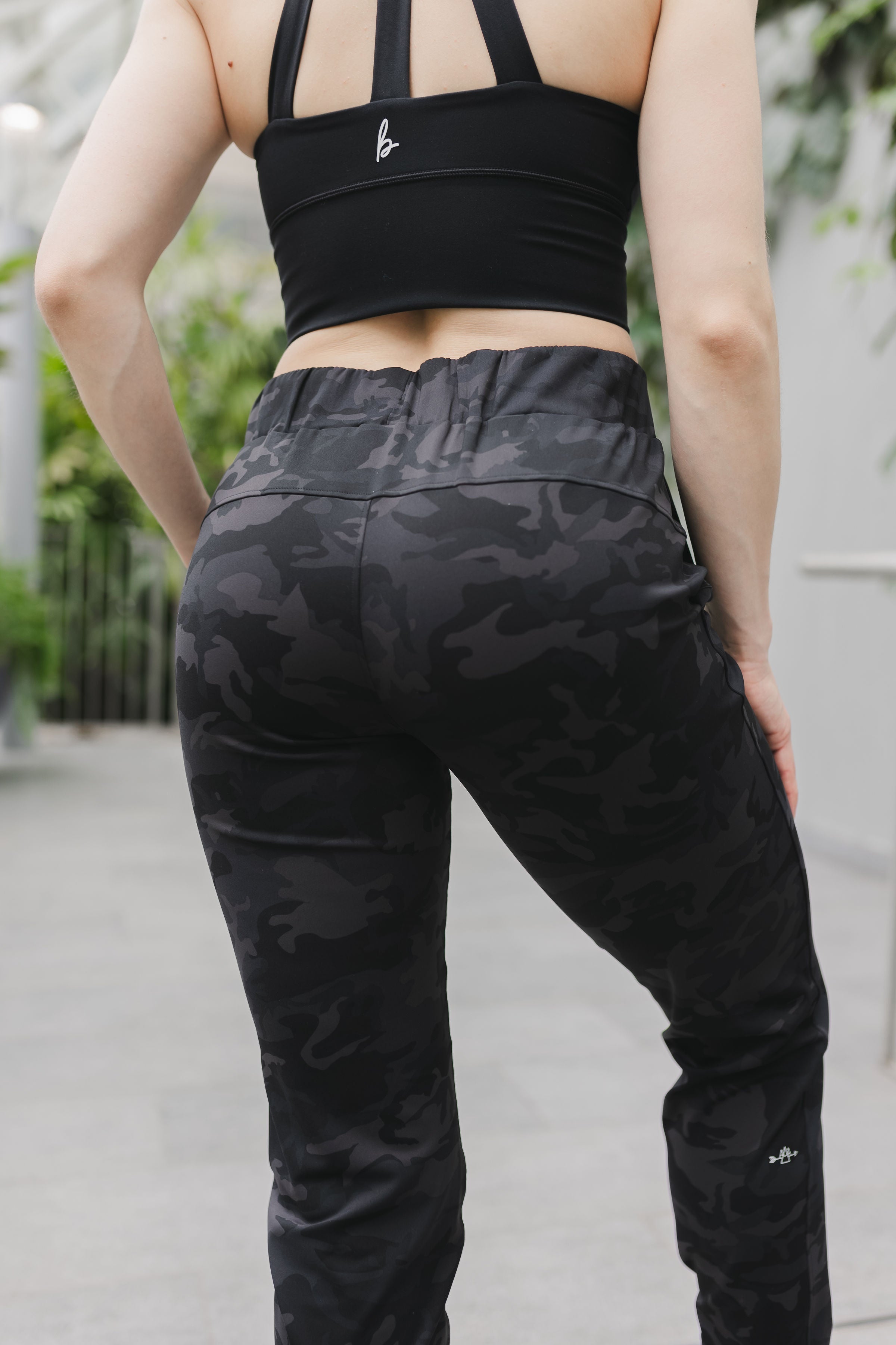 Downtown Jogger *Cuffed Ankle