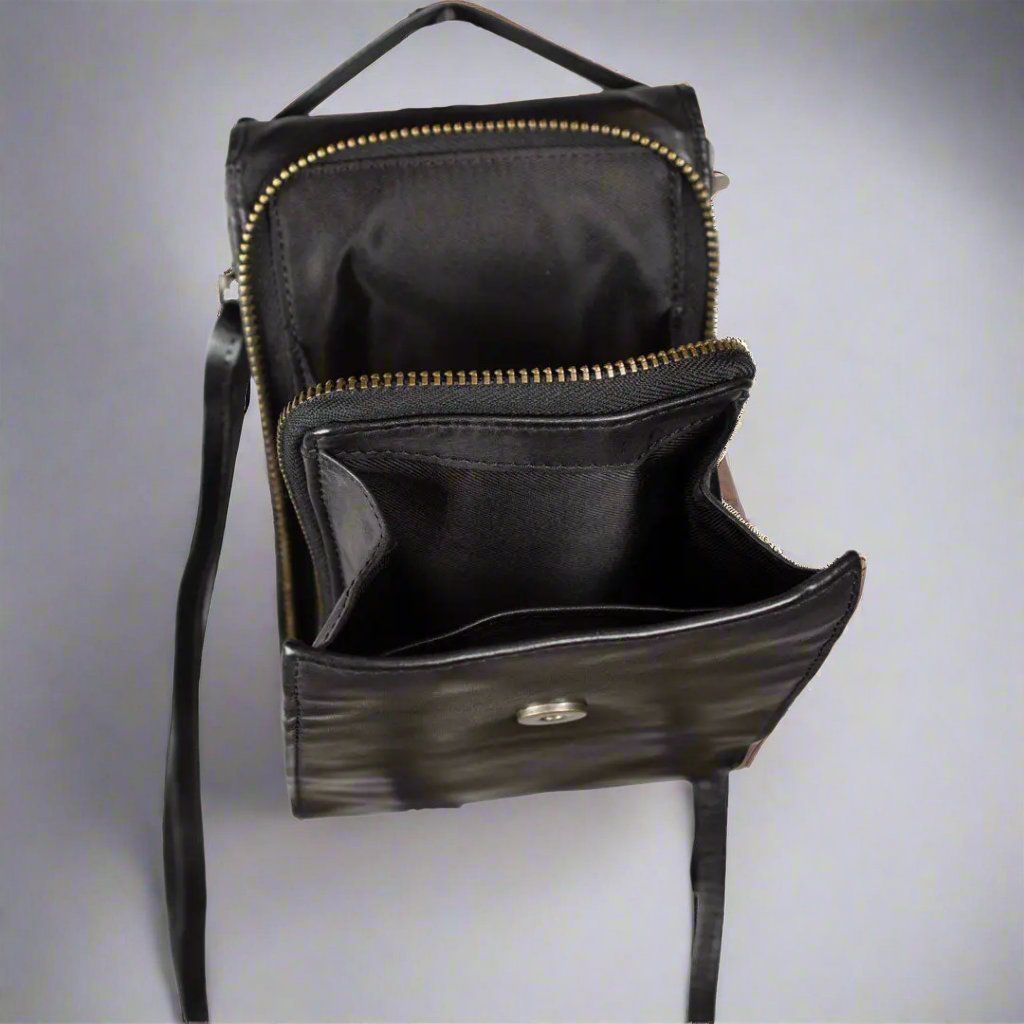 MET Women's Leather Crossbody Phone Bag