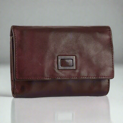 MET Women's Square Tab Leather Wallet