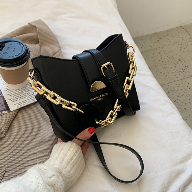 Chained Fashion & Bags