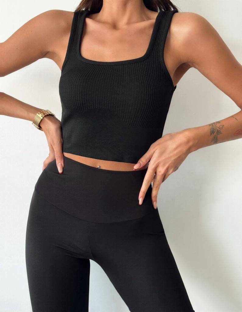 Elina Basic Top