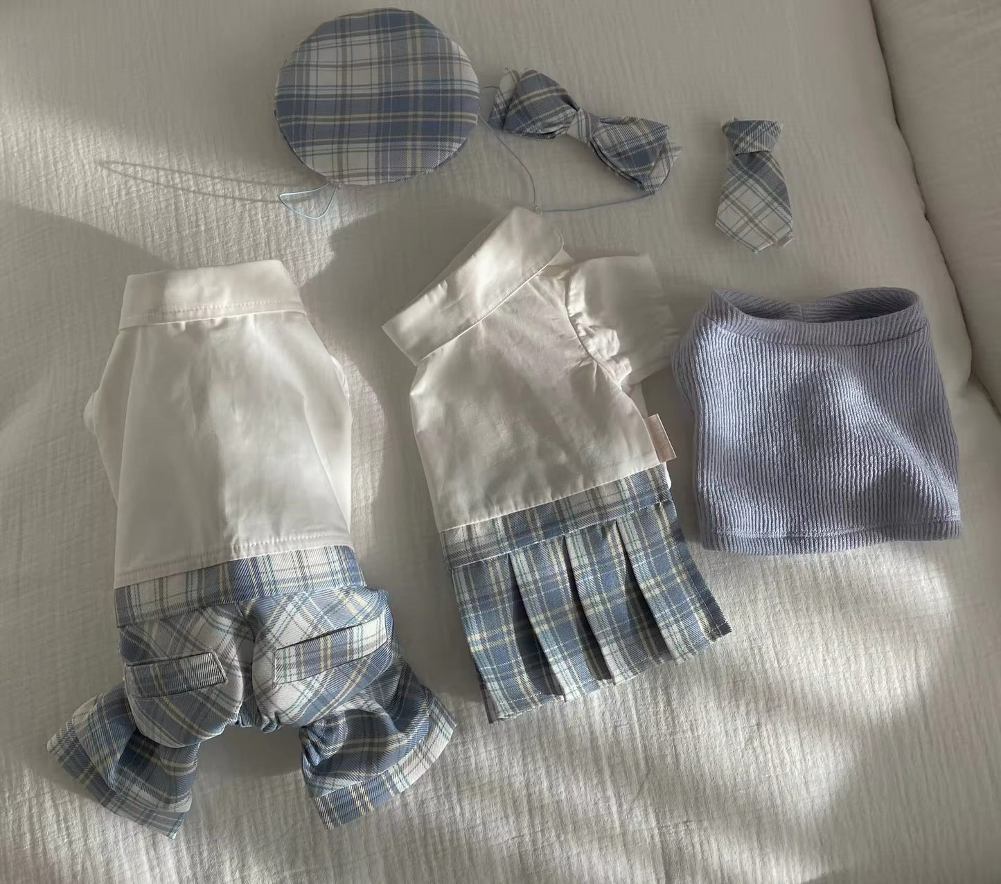 Belinda Set – Luxury Plaid Outfit Set with Matching Hat for Dogs