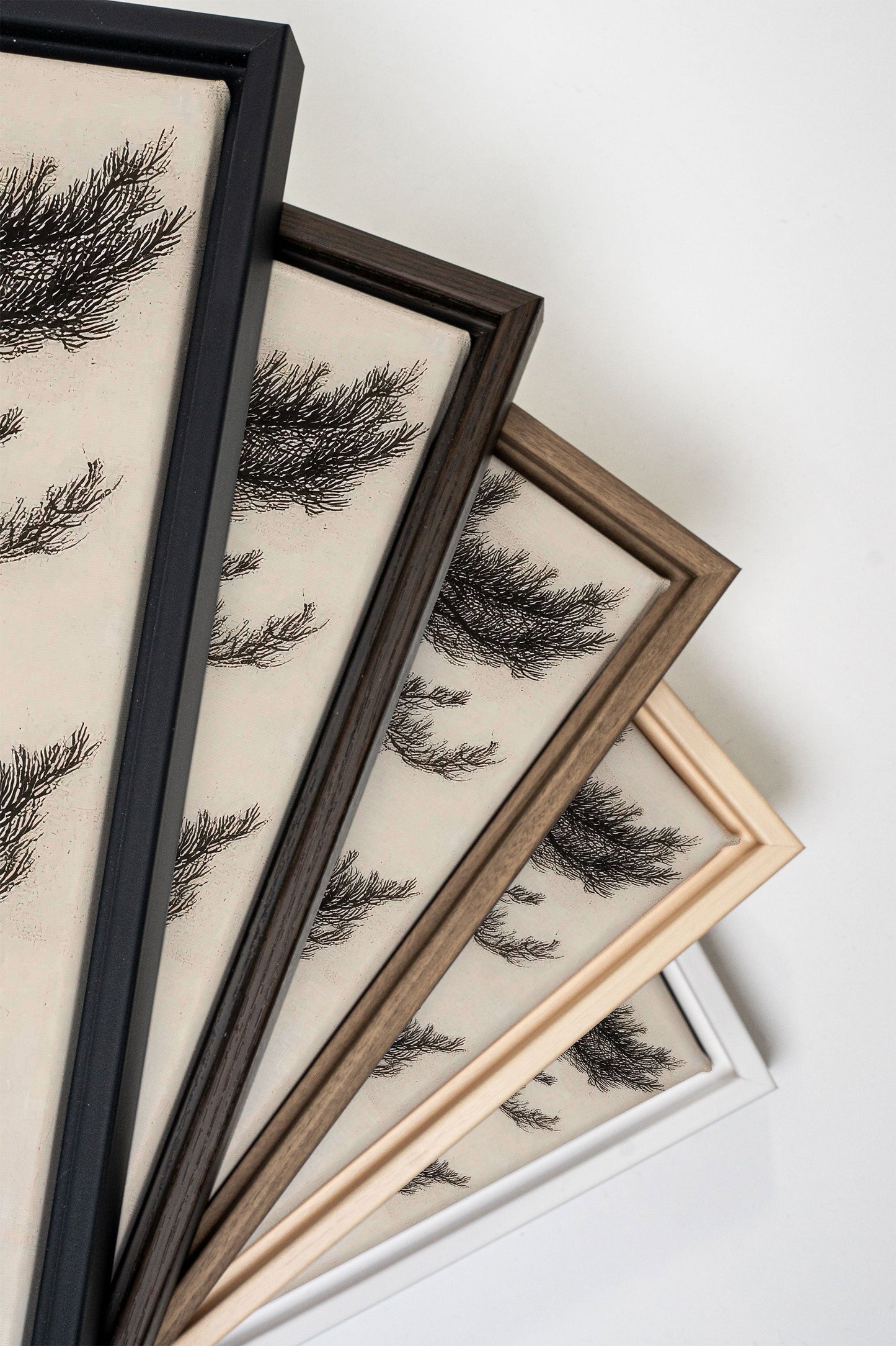 WINDSWEPT PINES, Oeuvre sur toile étirée