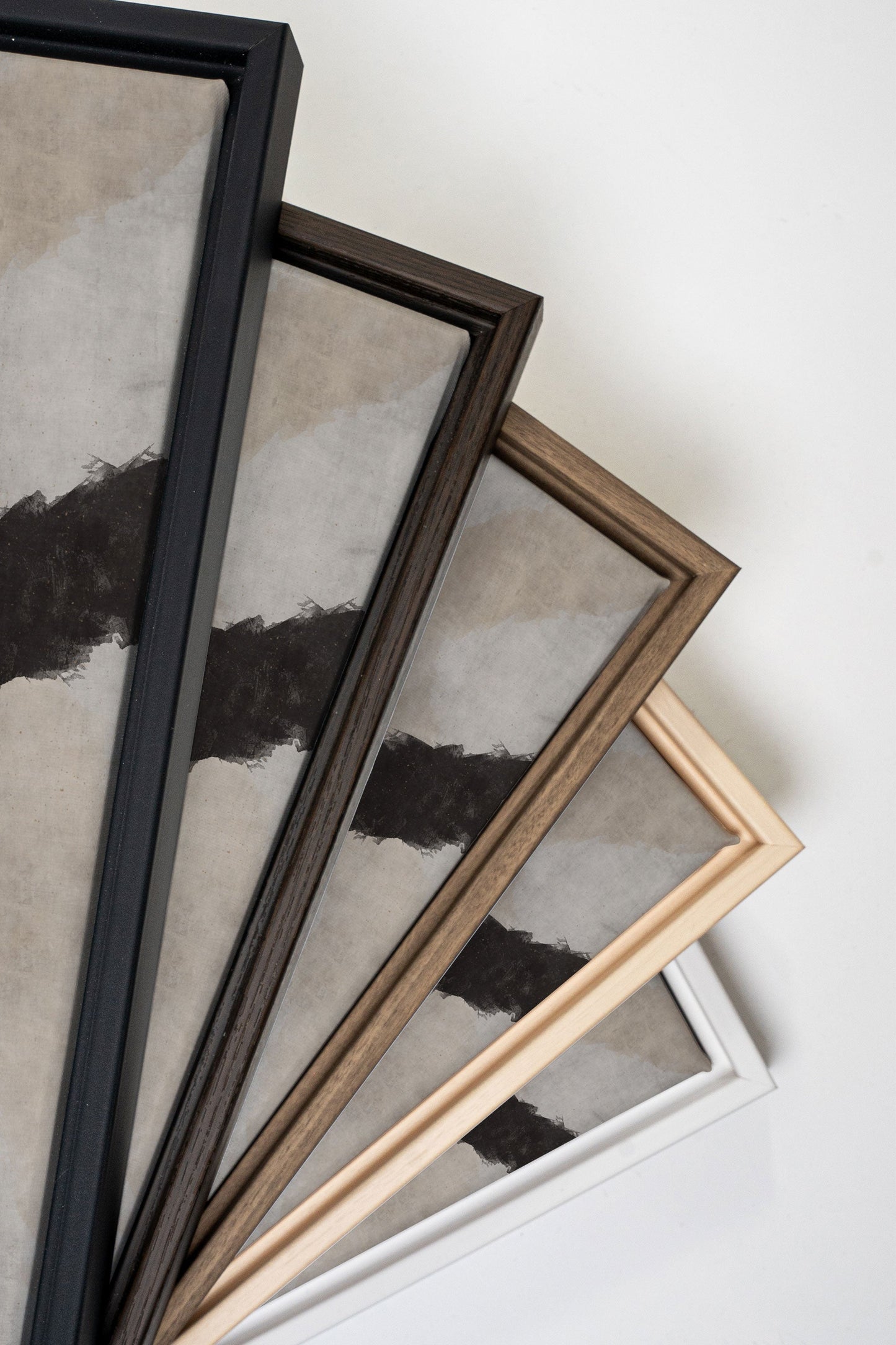 BLACK THREADS, Oeuvre sur toile étirée