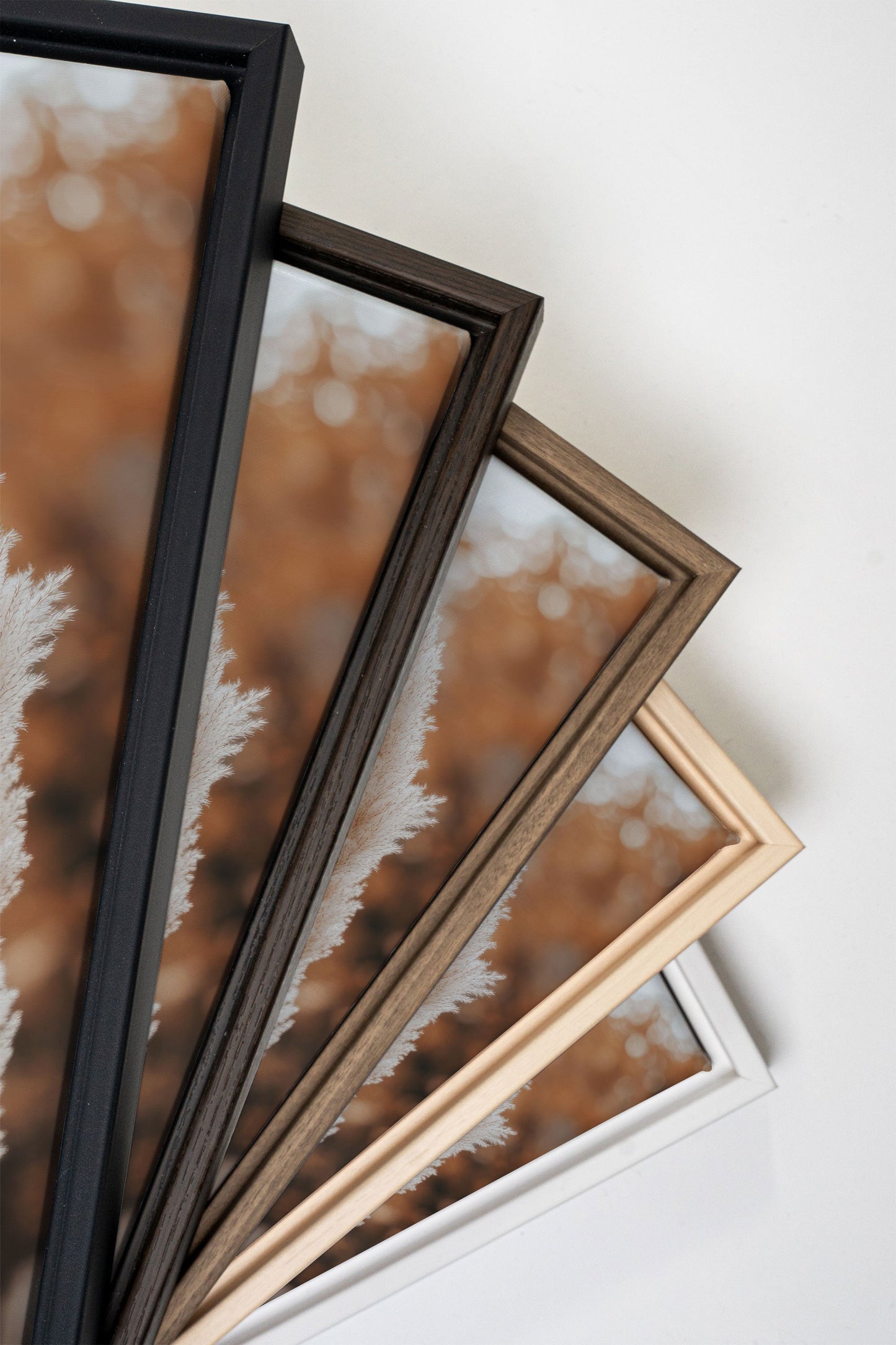 GOLDEN FEATHER, Oeuvre sur toile étirée