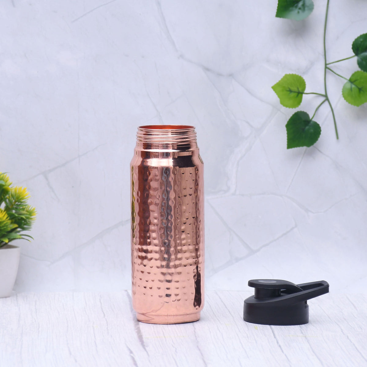 Pure Copper Water Bottle 750ml – Hand-Hammered Ayurvedic Vessel with Leak-Proof Cap