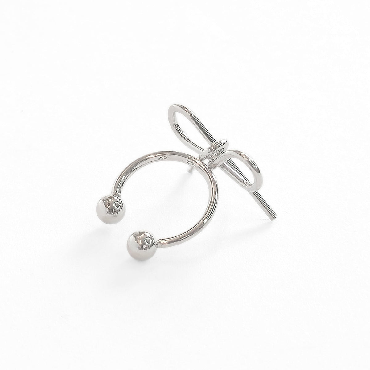 Dainty Bow Ear Cuff | Earrings