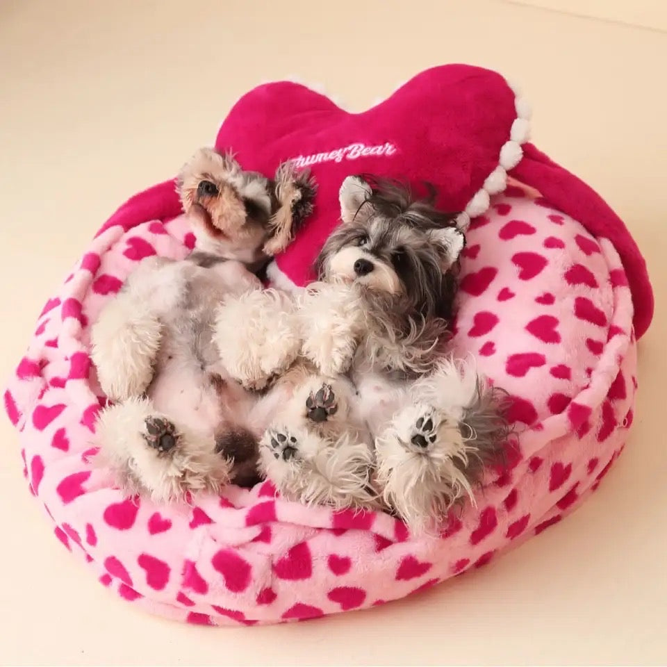 Sweetheart Blush Dog Bed | Heart Shaped Pet Bed
