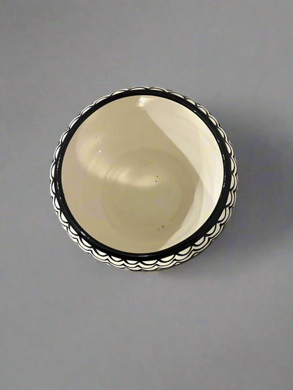 Handcrafted Ceramic Flower Pot – 7” Indoor & Outdoor Planter | Palestinian Pottery from Hebron | Kuffiyeh Pattern