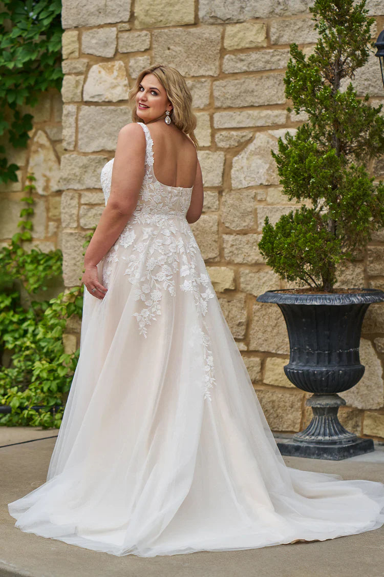 A-line silhouette Wedding gown