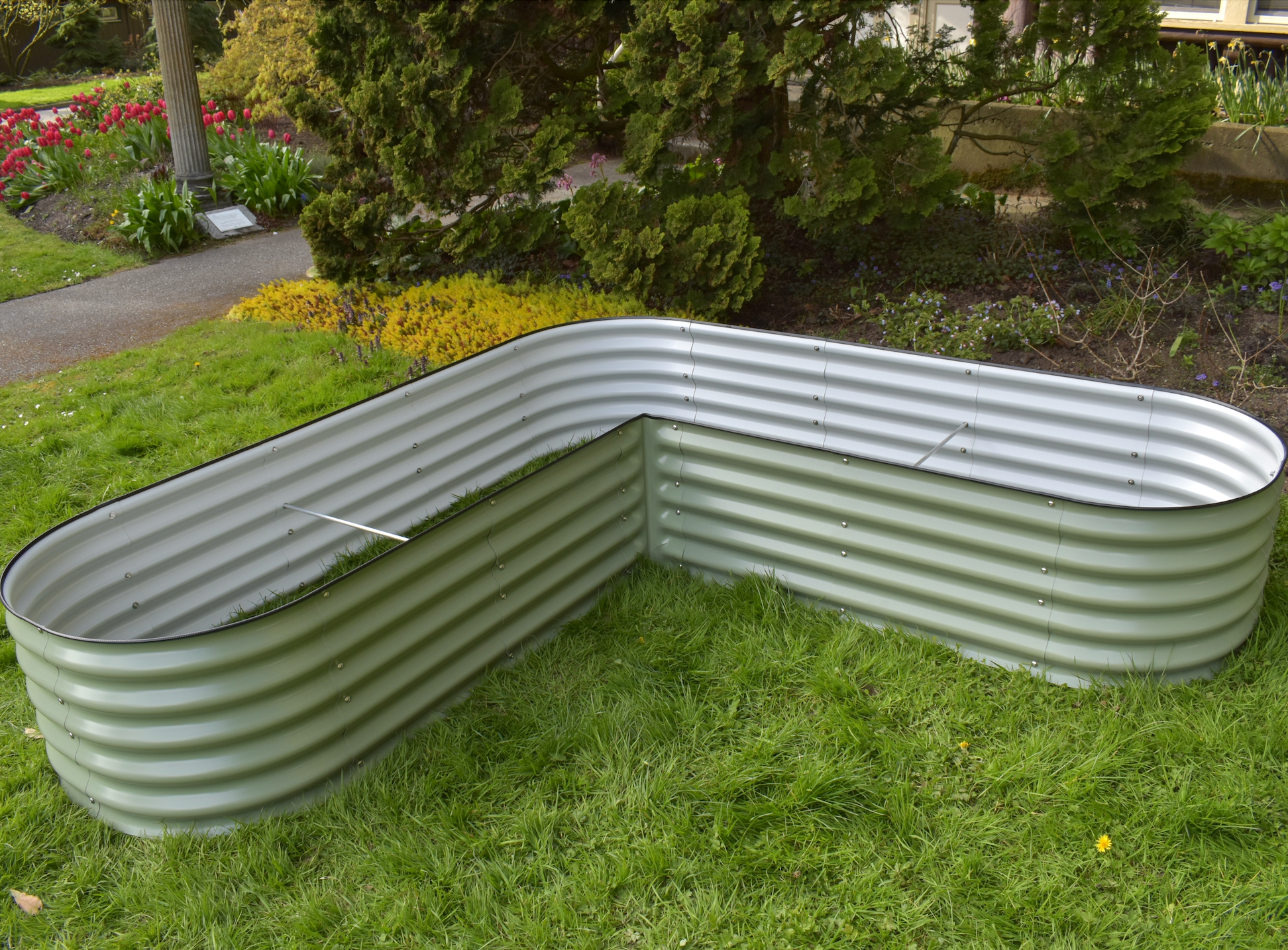 17" Tall L-Shape Garden Bed Kit