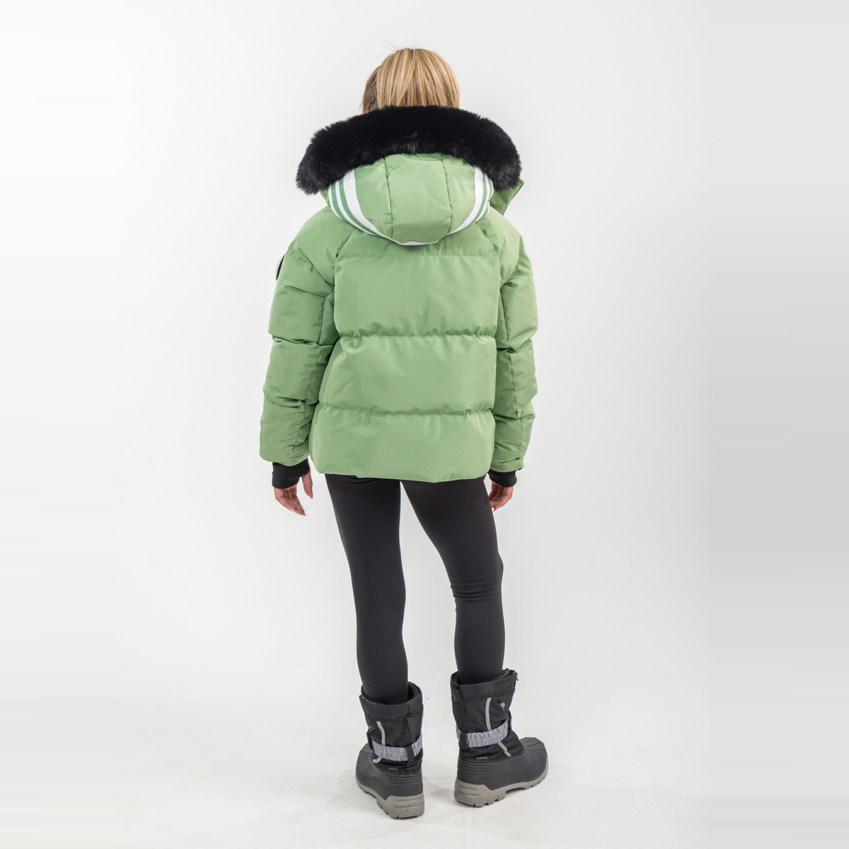 Nikki’s Cropped Ski Jacket & Pants Snowsuit