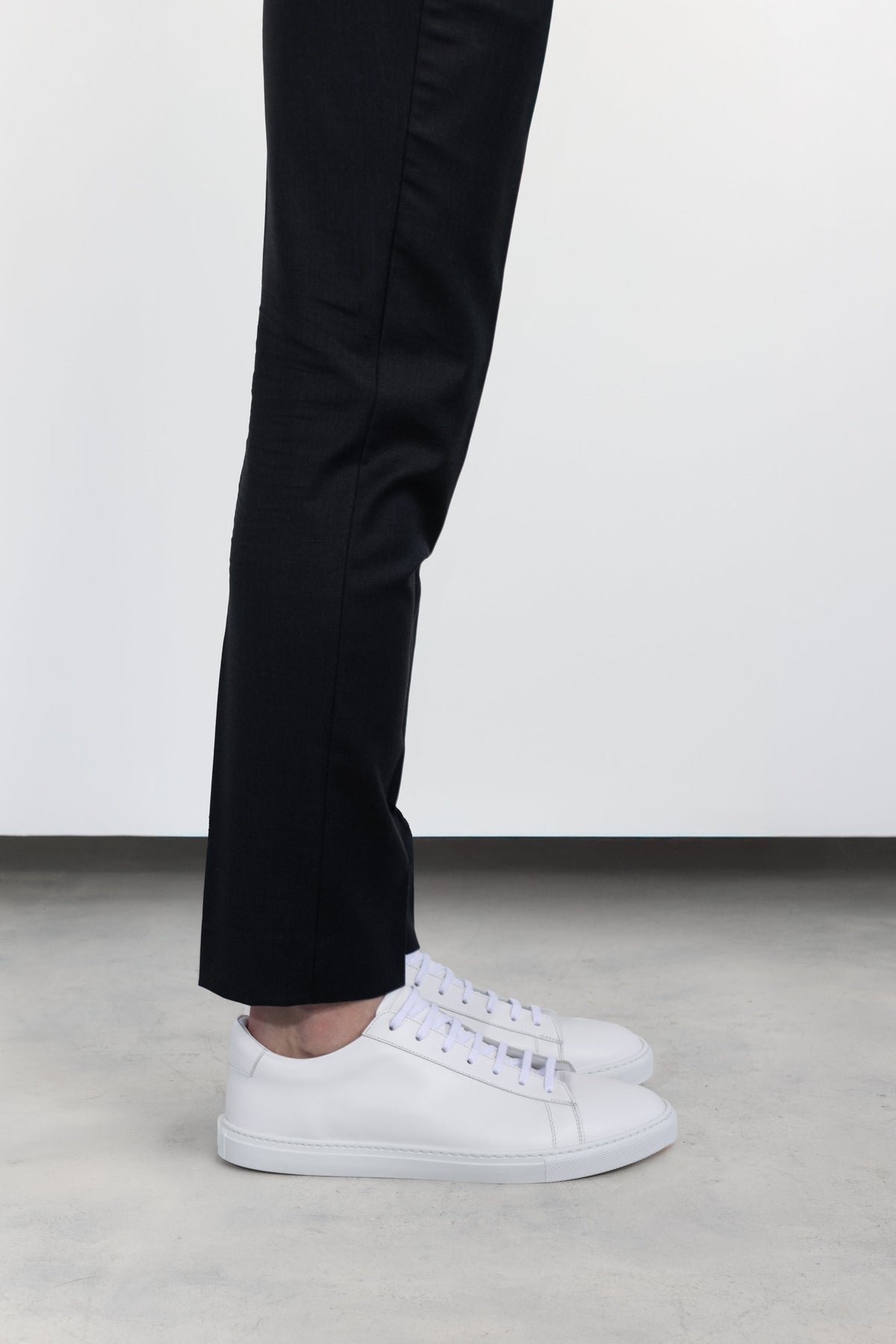 Off White Calfskin Città Sneaker