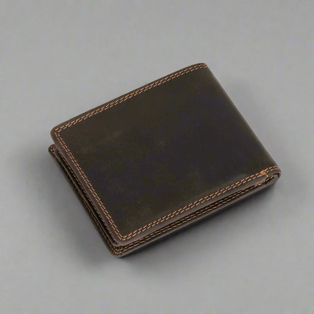 Greenwood Leather Men's Wallet. RFID-Blocking Oil Pull-Up Leather